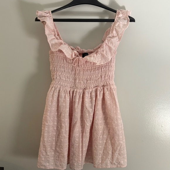 MAJORELLE Revolve Nelvin Mini Eyelet Ruffle Dress in Baby Pink Size Small - Picture 3 of 9